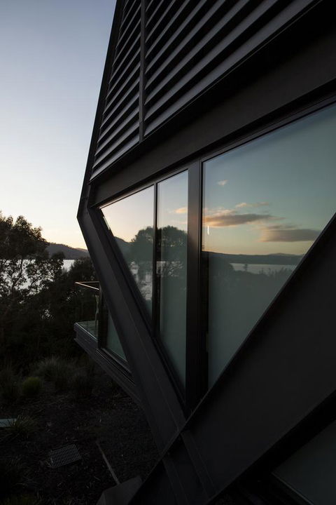 MONA Pavilions - Hotel Gold Coast 10