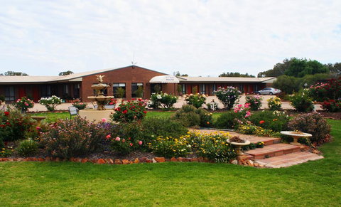 Newell Motor Inn Narrandera - Hotel Gold Coast 1