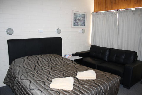 Nhill Oasis Motel - Hotel Gold Coast 2