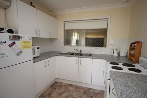 NORTH HAVEN SEA BREEZE - 9 David Campbell St , North Haven - Hotel Gold Coast 0