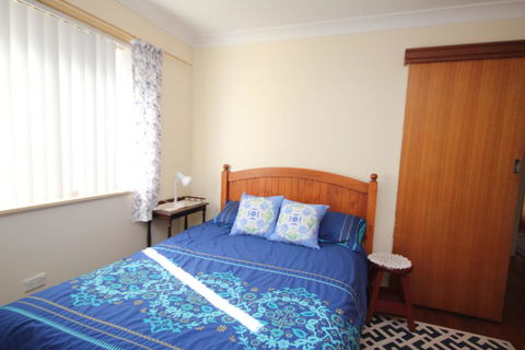 NORTH HAVEN SEA BREEZE - 9 David Campbell St , North Haven - Hotel Gold Coast 1