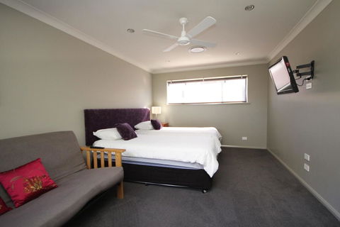NORTHERN HAVEN-3/16 David Campbell St NH - Hotel Gold Coast 1