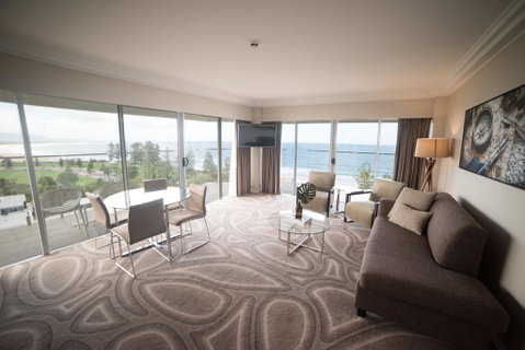 Novotel Wollongong Northbeach - Hotel Gold Coast 1