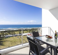 Ocean Pacific Resort - Official - Hotel Gold Coast