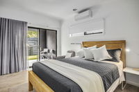 Book Blairgowrie Accommodation Vacations Hotel Gold Coast Hotel Gold Coast