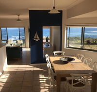 Ocean Views' 4 Ocean Street - air conditioned luxury with beautiful ocean views - Hotel Gold Coast