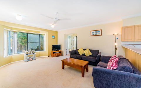 Oceania Cottage - LJHooker Yamba - Hotel Gold Coast 2