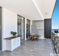 Oceans Edge 8 - 8/5 Campbell Crescent Terrigal - Hotel Gold Coast