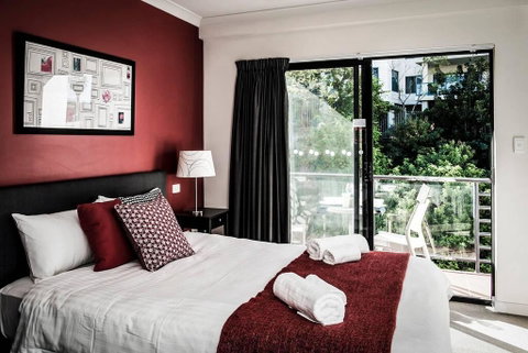 One Bedroom Apt Near Perth CBD With Parking - Hotel Gold Coast 0