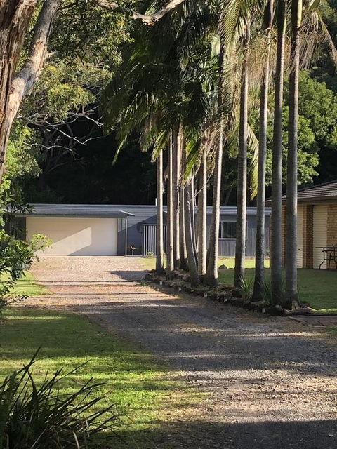 One Mile Beach Hideaway - Hotel Gold Coast 1
