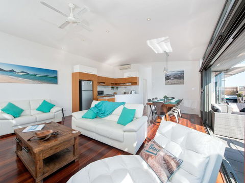 One Mile Cl, Townhouse 22, 26, The Deckhouse - Hotel Gold Coast 1