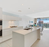 Oracle - 5 Star Luxury - Level 25 - Hotel Gold Coast