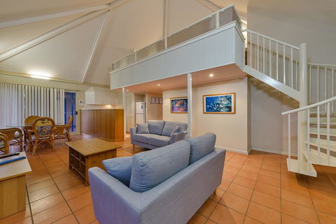 Osprey Holiday Village Unit 123 - Blissful 3 Bedroom Holiday Villa With A Pool In The Complex - Hotel Gold Coast 2