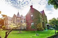 Book Keilor Accommodation Vacations Hotel Gold Coast Hotel Gold Coast