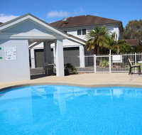 Paradise Waters - No. 19 - Hotel Gold Coast