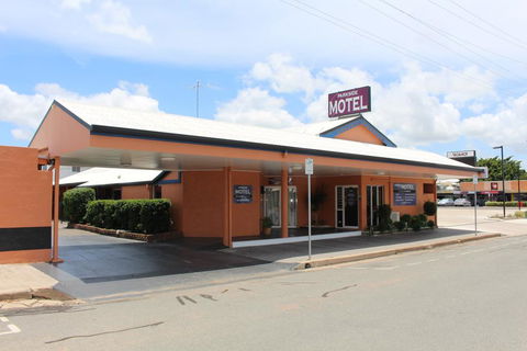 Parkside Motel & Licensed Restaurant - Hotel Gold Coast 0