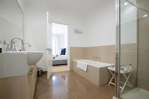 Peaceful Designer 2BR@ReserveStyle Mill Park - Hotel Gold Coast 3