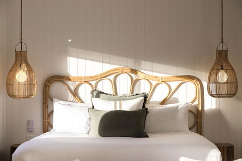 Pebbly Beach Escape - Hotel Gold Coast 2