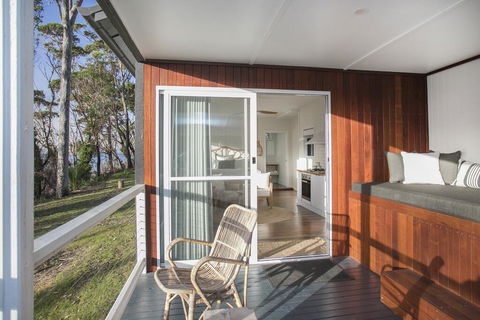 Pebbly Beach Escape - Hotel Gold Coast 3