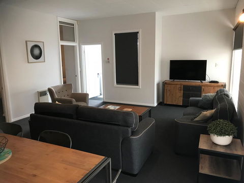 Penguin Seaside Motel - Hotel Gold Coast 2