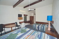 Book Narromine Accommodation Vacations Hotel Gold Coast Hotel Gold Coast