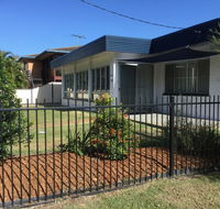 Pet Friendly home walking distance to Surf Beach - North St Woorim - Hotel Gold Coast