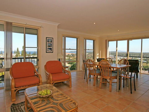 Phoenix Terrace -townhouse Yamba - Hotel Gold Coast 1