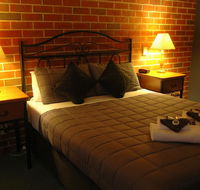 Poachers Paradise - Hotel Gold Coast