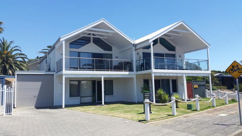 Port Elliot Beachcomber - Hotel Gold Coast 1