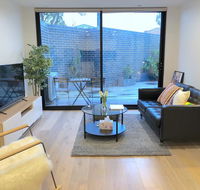 Pride Bentleigh Apartment with Private Garden - Hotel Gold Coast