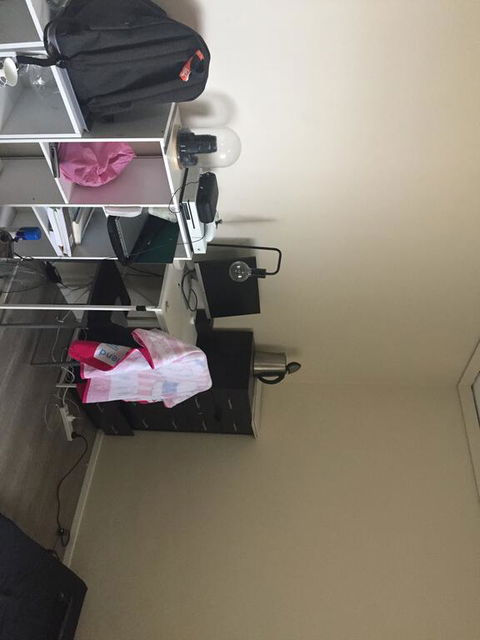 Private Room In Bankstown Unit For Rent - Hotel Gold Coast 3