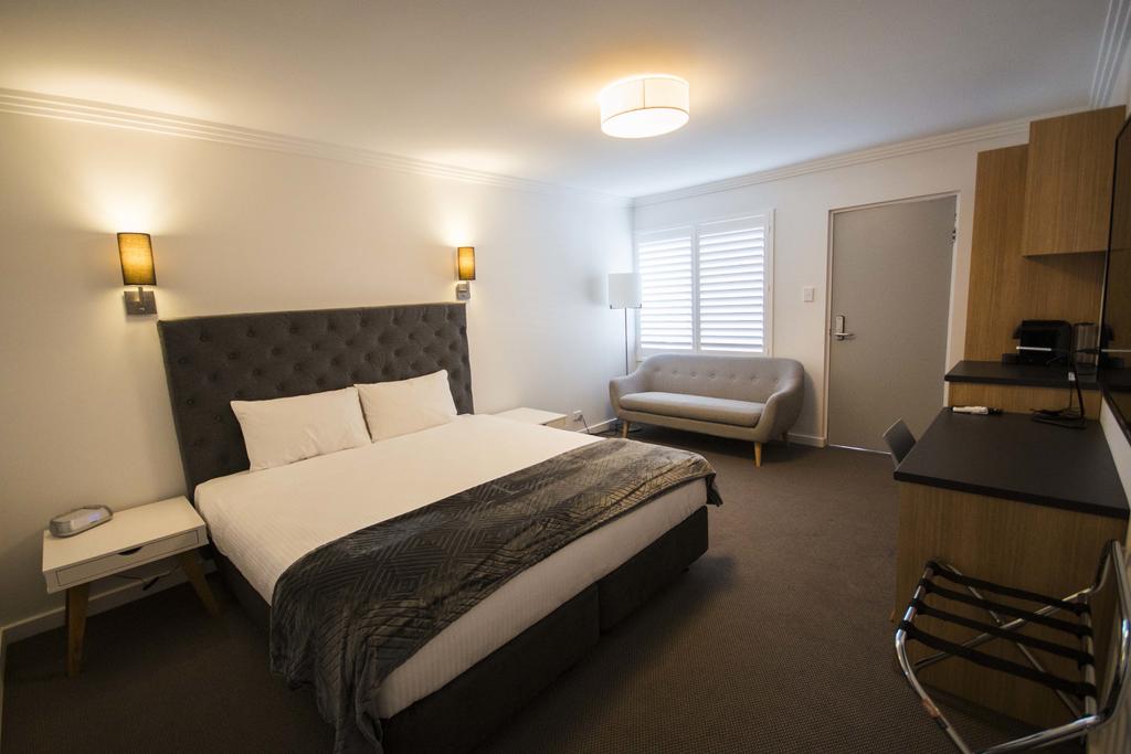 Buckenbowra ACT Hotel Gold Coast