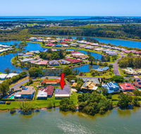 Ralph's Cottage Orion Drive Yamba - Pet Friendly Photos available shortly Free Wi-Fi - Hotel Gold Coast