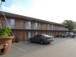 Book Red Cliffs Accommodation Hotel Gold Coast Hotel Gold Coast