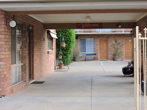 Red Cliffs Colonial Motor Lodge - Hotel Gold Coast 1