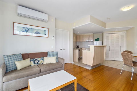 RESORT ON THE BEACH 6126-27 - Hotel Gold Coast 2