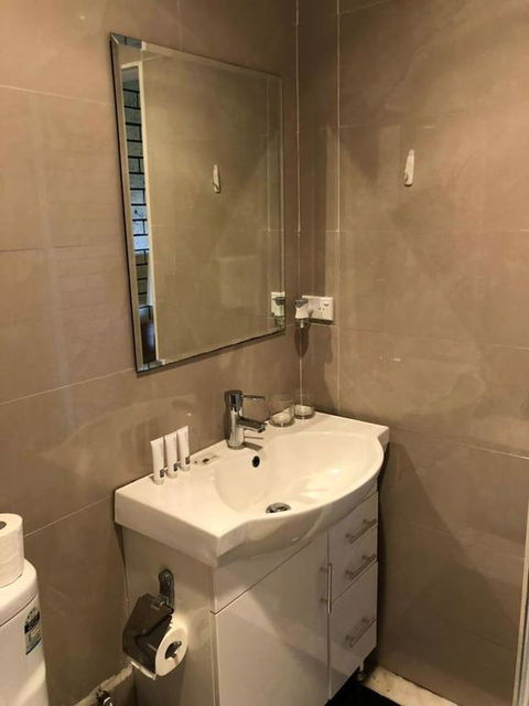 Retro 1bedroom Studio, Close To Airport&CBD - Hotel Gold Coast 2