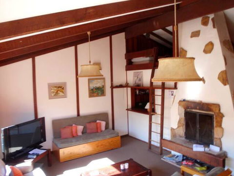 Retro 2 Bedroom Apartment - Hotel Gold Coast 1