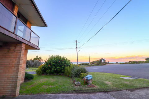 Ripples By The Sea - Hotel Gold Coast 2