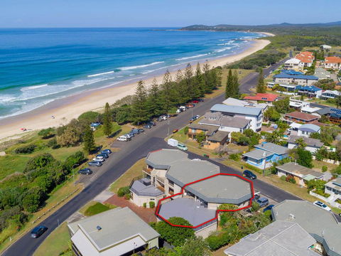 Romiaka 8 - Views Over The Pippi Beach - Hotel Gold Coast 0