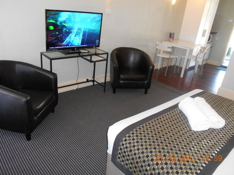 Rose City Motor Inn - Hotel Gold Coast 2