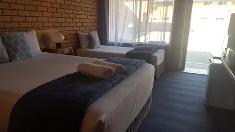Royal Palms Motor Inn - Hotel Gold Coast 2