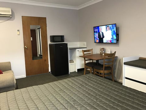 Roydons Motor Inn - Hotel Gold Coast 0