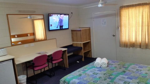 Sandcastle Motel Tin Can Bay - Hotel Gold Coast 2