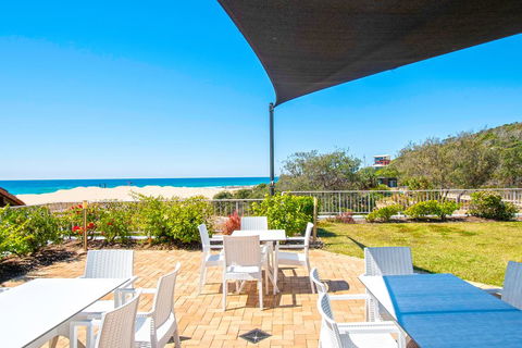 Sandcastles On Currumbin Beach - Hotel Gold Coast 0