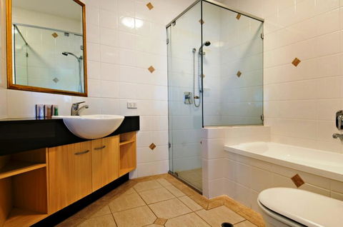 Santorini Twin Waters - Hotel Gold Coast 3