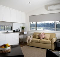 Savannah Cabins Taronga Western Plains Zoo - Hotel Gold Coast