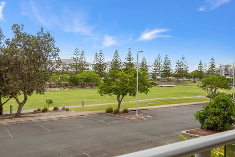 SEA CULTURE 1110 - Hotel Gold Coast 2
