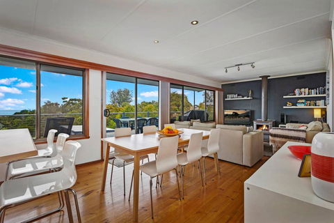 SEA URCHIN - Beautiful Skenes Creek Home - Hotel Gold Coast 0