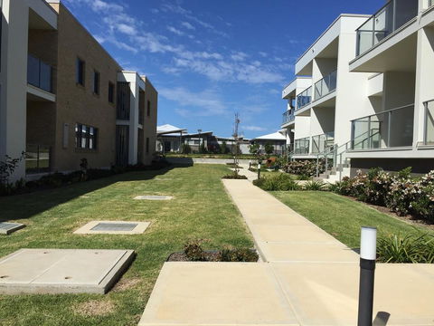 SEA-ESTA - Hotel Gold Coast 0